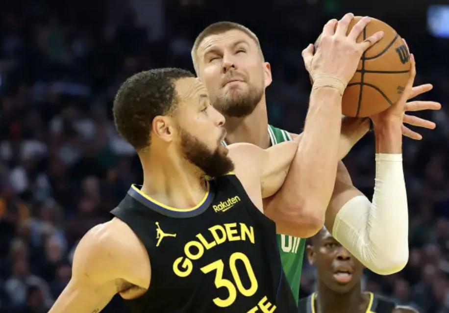 1xBET注册-库里：很期待看到健康的波尔津吉斯，他是我们一直寻找的类型